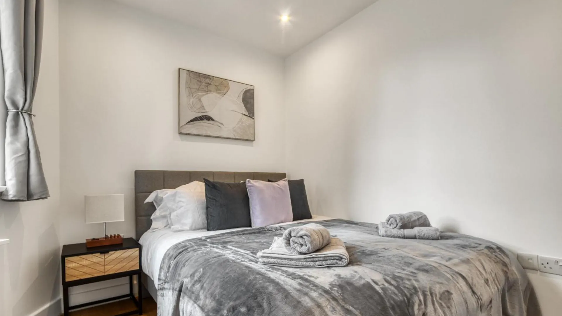 A Vibrant 2 Bed & 2 Bath In Old Street Zone 1 Apartment London 0*,  United Kingdom